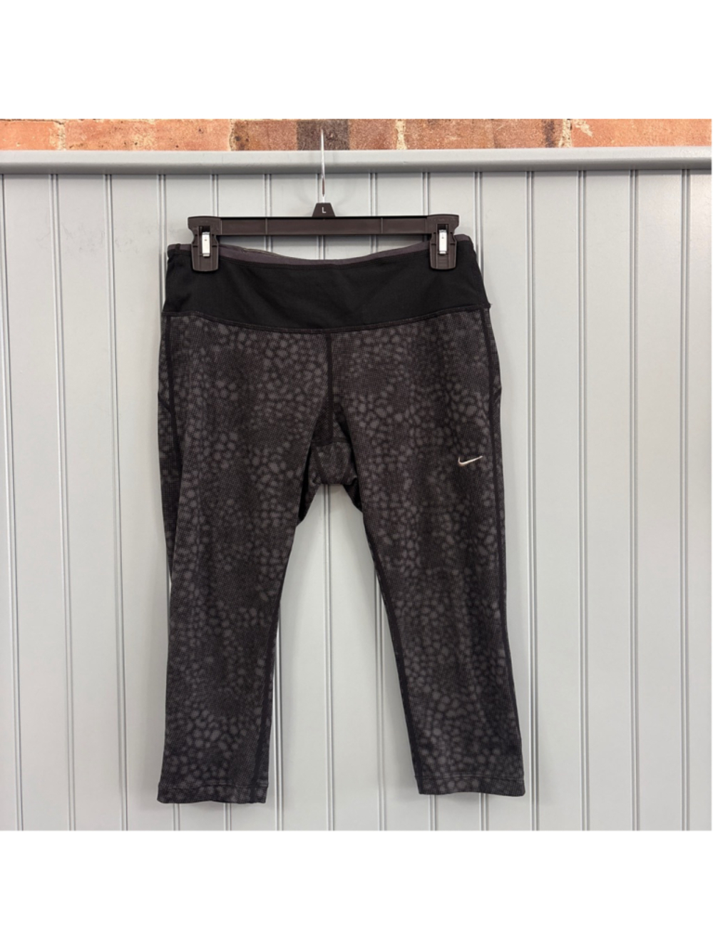 Nike Black Gray Dri-Fit Capris M